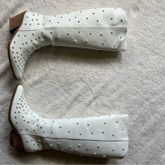 Lulu’s Billini White Pearl Cowboy Bachelorette Boots - Picture 5 of 8